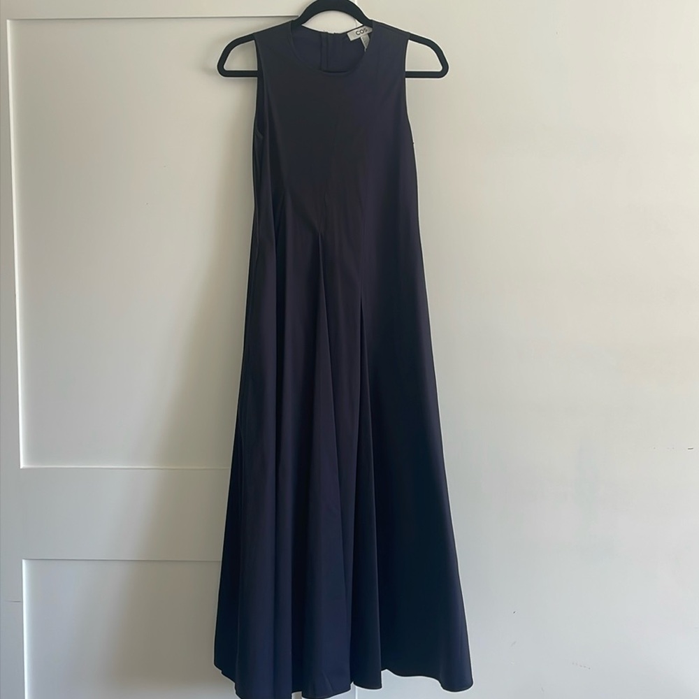 COS navy sleeveless maxi dress with front pleats Sz 2 NWT